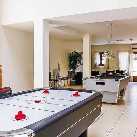 Playa Blanca Sleeps 8 Pool Air Con Wifi Villa *